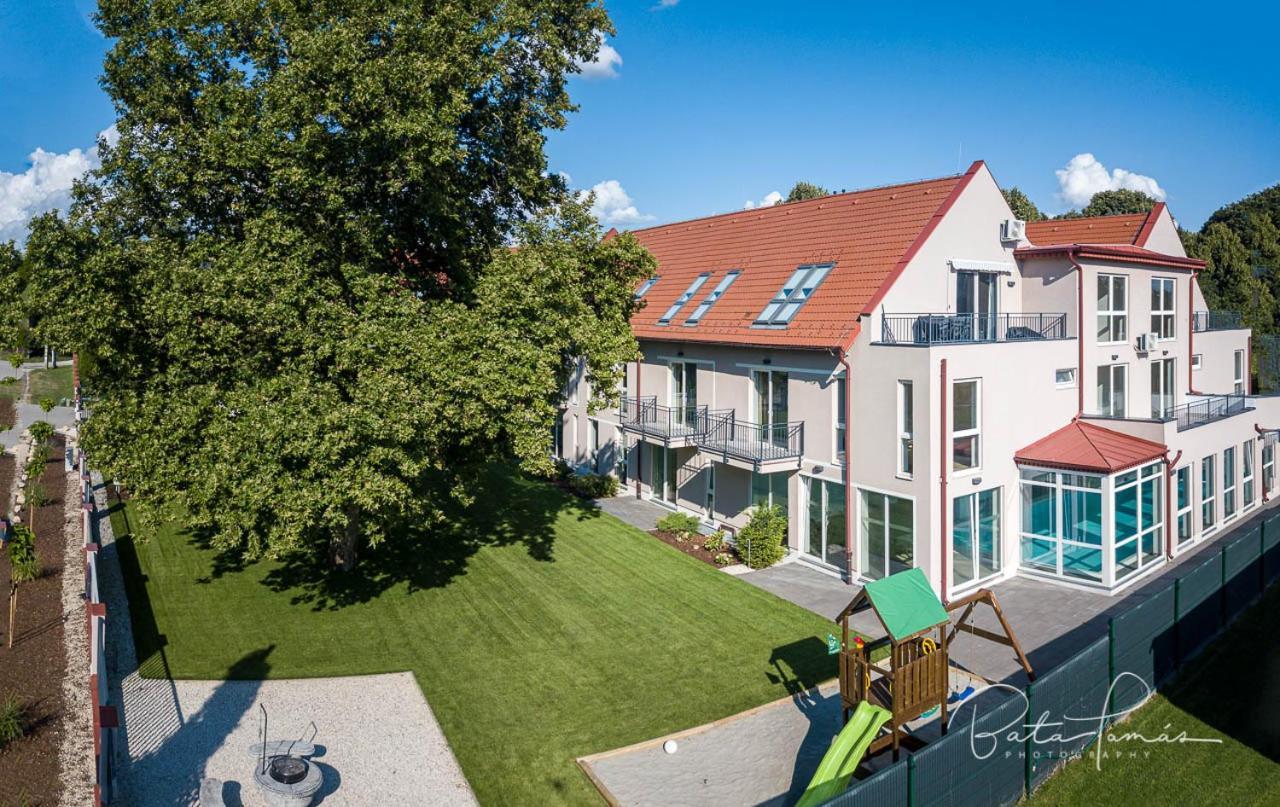 Fresh Garden Apartments Siofok Bagian luar foto